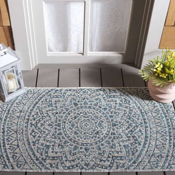 SAFAVIEH Courtyard Josiah Floral Medallion Indoor/Outdoor Area Rug, 2'7" x 5', Light Grey/Teal