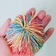 thumbnail image 4 of Bola de goma divertida con puntas de los dedos del arco iris antiestrés (10 cm), 4 of 4