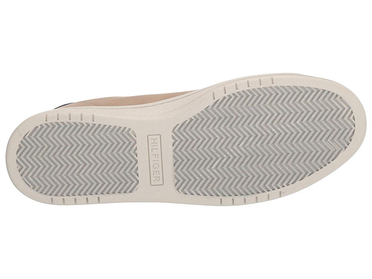 tommy hilfiger loyal sneaker