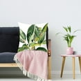 thumbnail image 4 of Housse de Coussin Carrée Décorative Moderne pour Sofa, Lit et Voiture 18 X 18 Pouces, 4 of 5