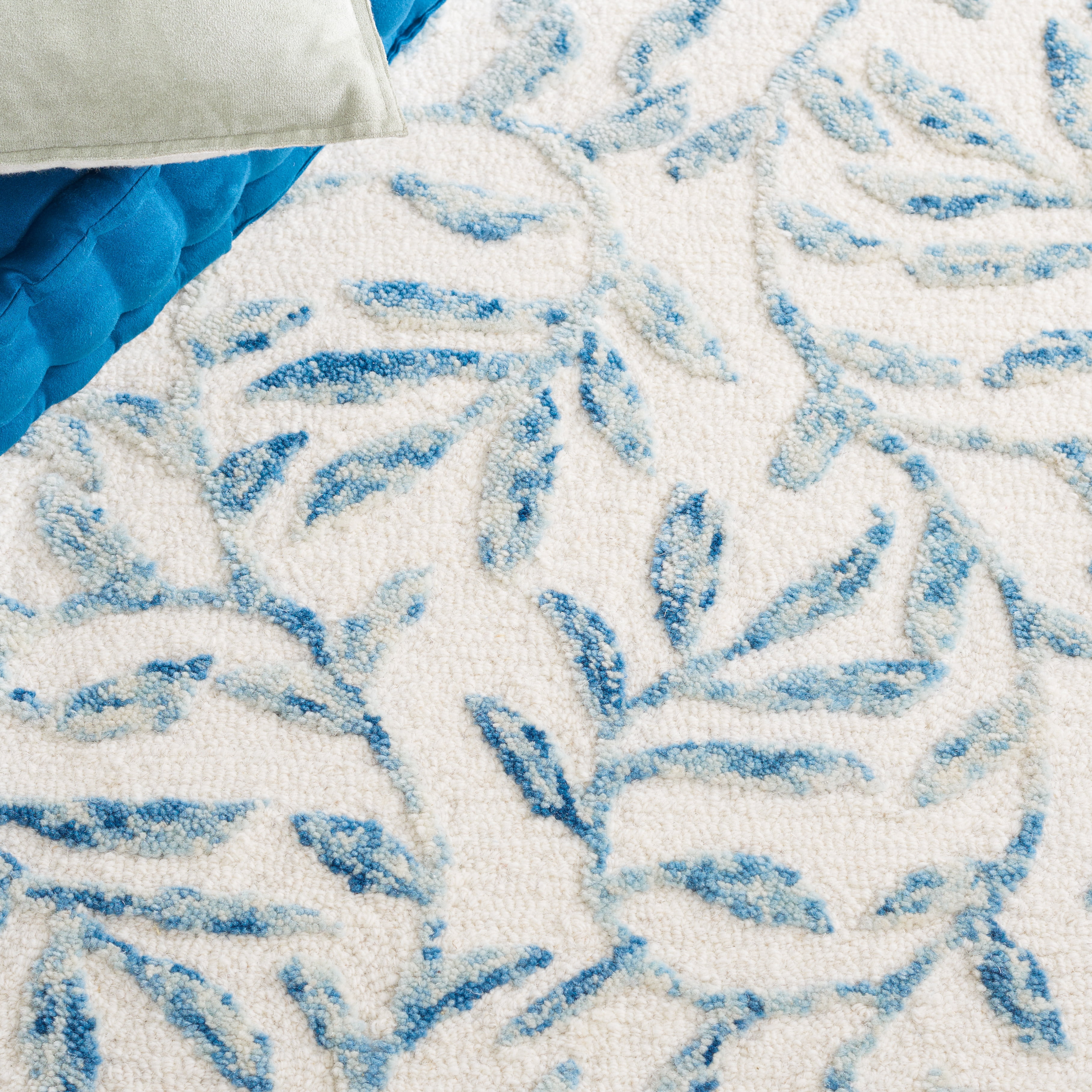 Safavieh Jardin Lailee Leaves Runner Rug, Ivory/Blue, 2'3" x 8'