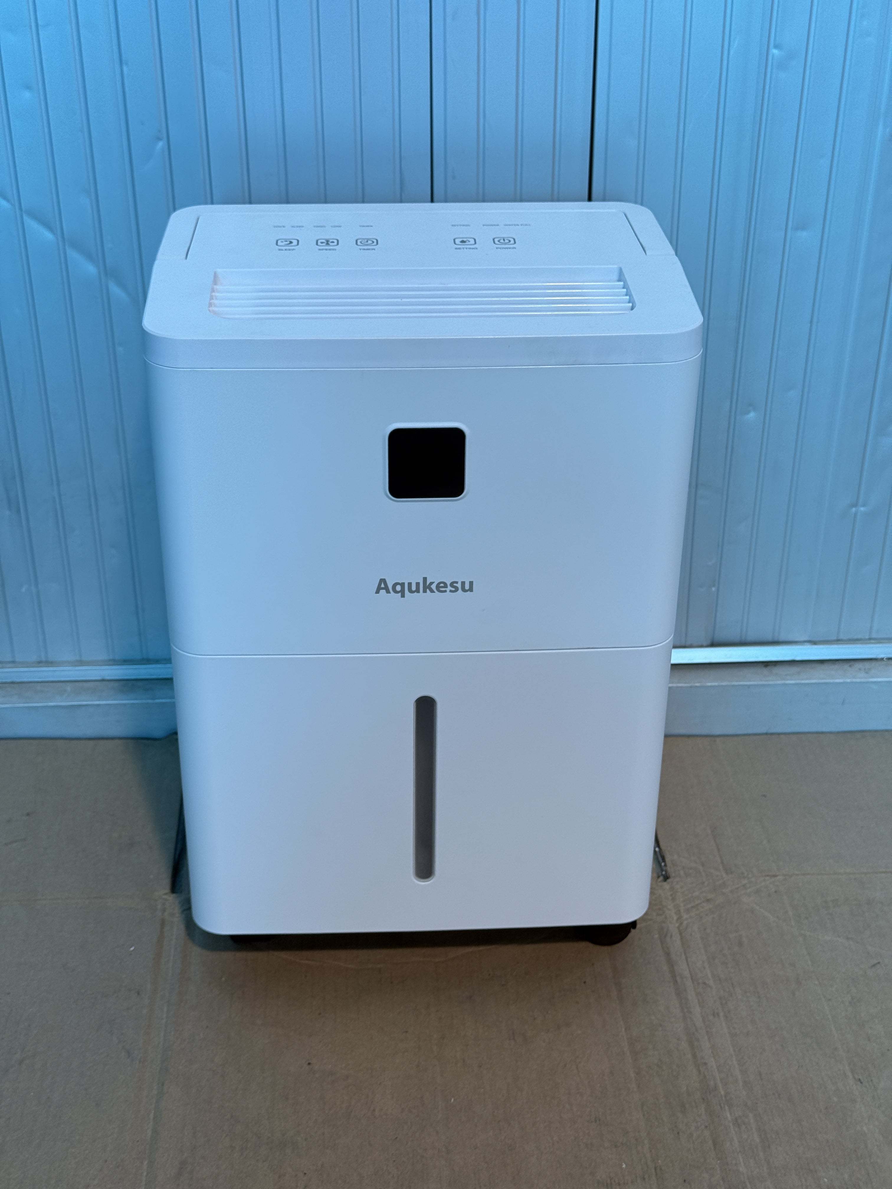 Aqukesu 10 Pints Dehumidifier for Spaces up to 2,500 Sq. Ft at Home, with Reusable, Washable Air Filter, 1.05 Gal Water Tank and Drain Hose, for Large & Medium Rooms, Basements