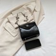 thumbnail image 3 of Bolsa De Hombro Bolsos cruzados para mujer, bolso de mensajero con cadena a la moda, monederos de axila para mujer de cuero PU, 3 of 7