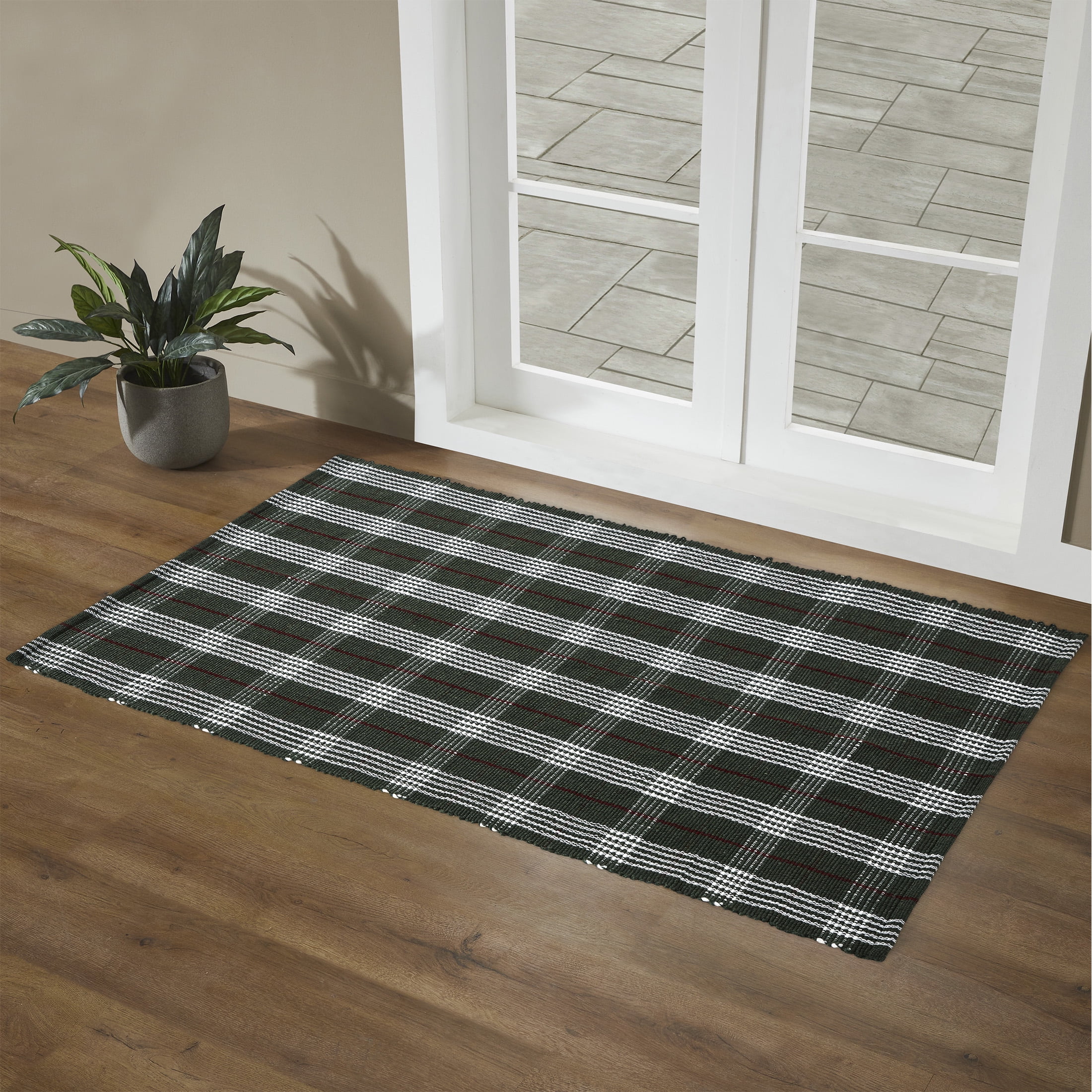 My Texas House Green Plaid Indoor/Outdoor Layering Rug, 38" x 58"