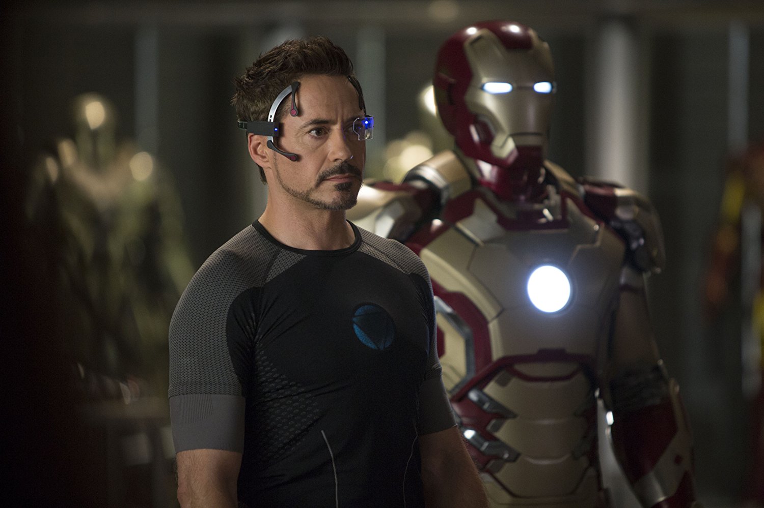 Iron Man 3 (Blu-ray 3D + Blu-ray + DVD + Digital Copy + Music) - image 4 of 5
