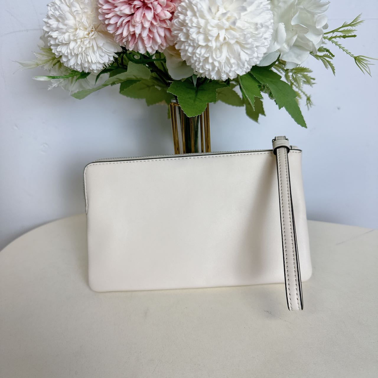 Coach CR392 Large Corner Zip Wristlet IN Chalk - Walmart.com