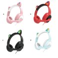 thumbnail image 4 of Methold G19 Pink Cat Ear Cute Girl Auriculares para juegos con micrófono Reducción de ruido Estéreo Música RGB Flash Light Auriculares con cable Cables de audio/vídeo Negro, 4 of 6