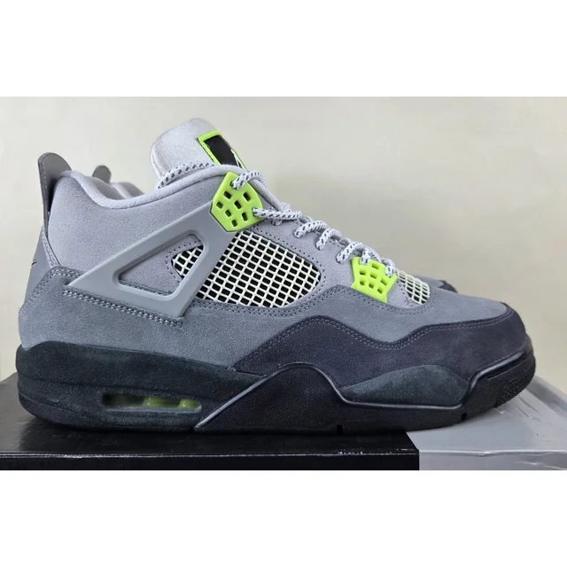 A i r-Jor-dan 4 Retro SE Neon 95 Mens Size 12 CT5342-007 VNDS 2020 with OG Box