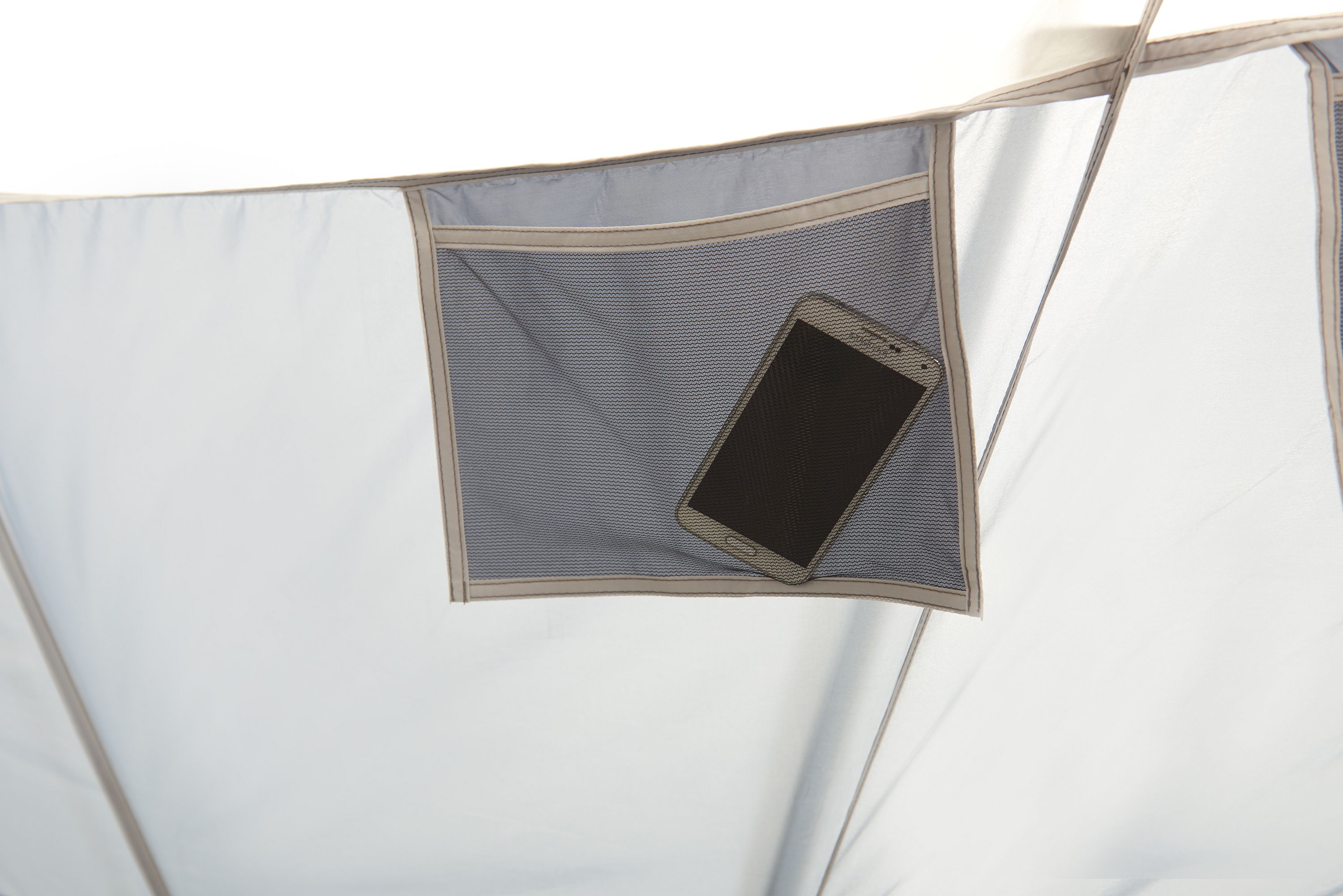 Carpa tipo cabaña Ozark Trail para 20 personas, 4 habitaciones y 3 entradas separadas 6