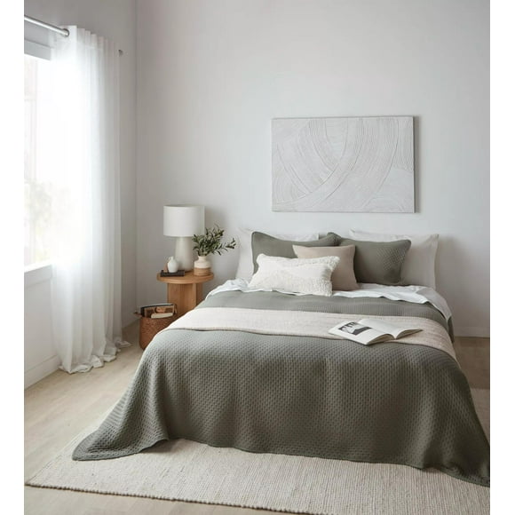Bouclair Green Nash Collection - 3-Piece Coverlet Set King