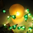 thumbnail image 1 of Cadena de lámpara 2 metros / 6.6 pies 20 LED Diseño de árbol de Navidad Cadena de luz Constante Brillante Modo de iluminación de flash IP42 Resistencia al agua 3 * AA Operado por celda para Navidad Fi Andoer Cadena de lámpara, 1 of 7