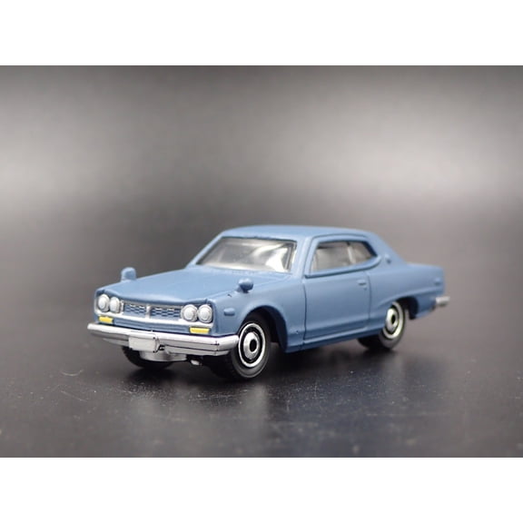Open Box 1968-1972 NISSAN SKYLINE 2000 GTX BLUE 1:64 SCALE DIORAMA DIECAST MODEL CAR