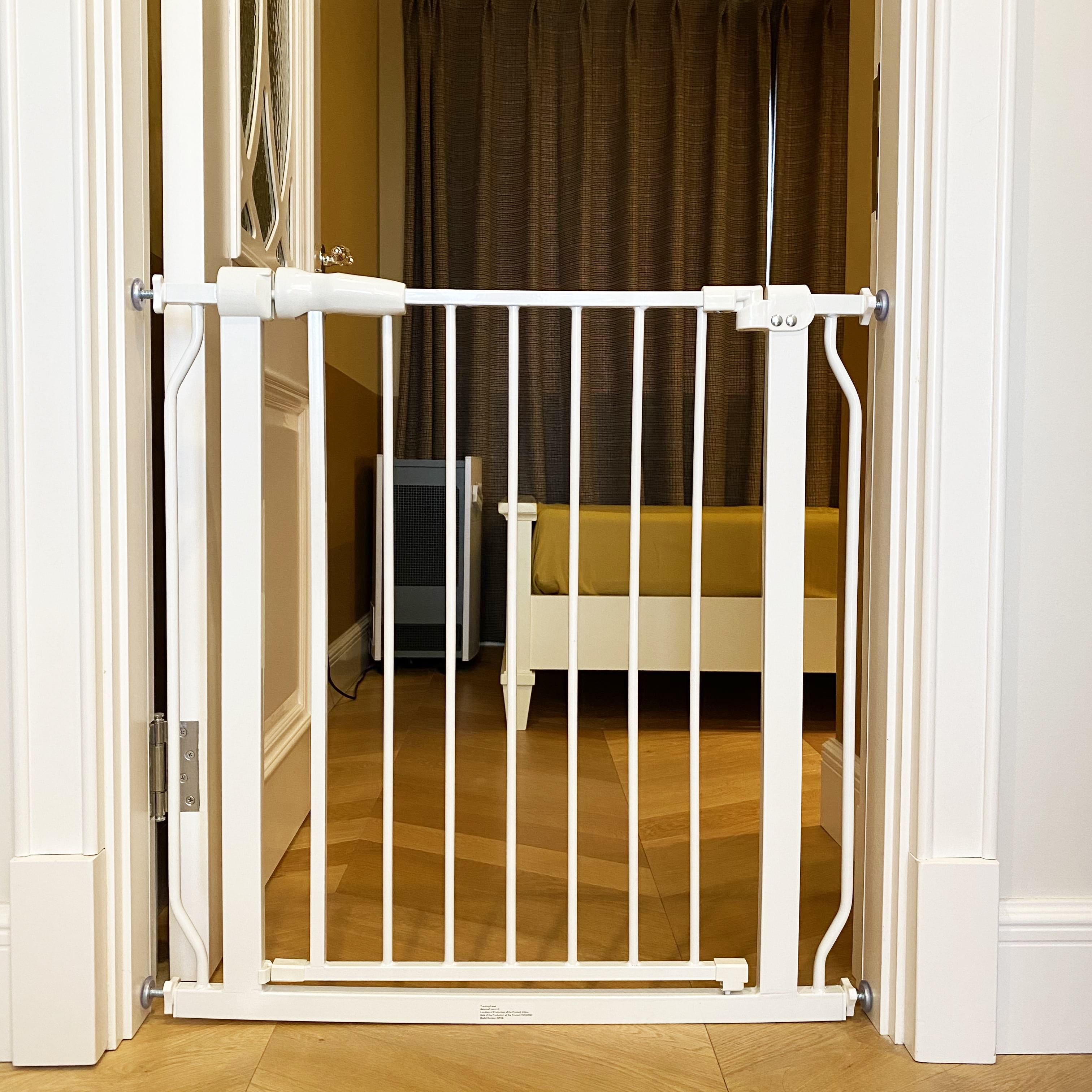 Elevon Easy Walk Through Safety Gate for Doorways and Stairways with