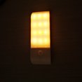 thumbnail image 3 of Paquete de 2 luces LED nocturnas automáticas, lámpara portátil con sensor de movimiento, iluminación LED de detección de movimiento para armario, pasillo, escaleras, armario, cajón (color cálido), 3 of 3