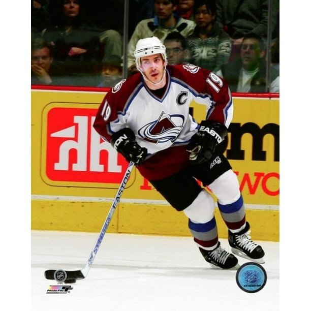joe sakic mcfarlane