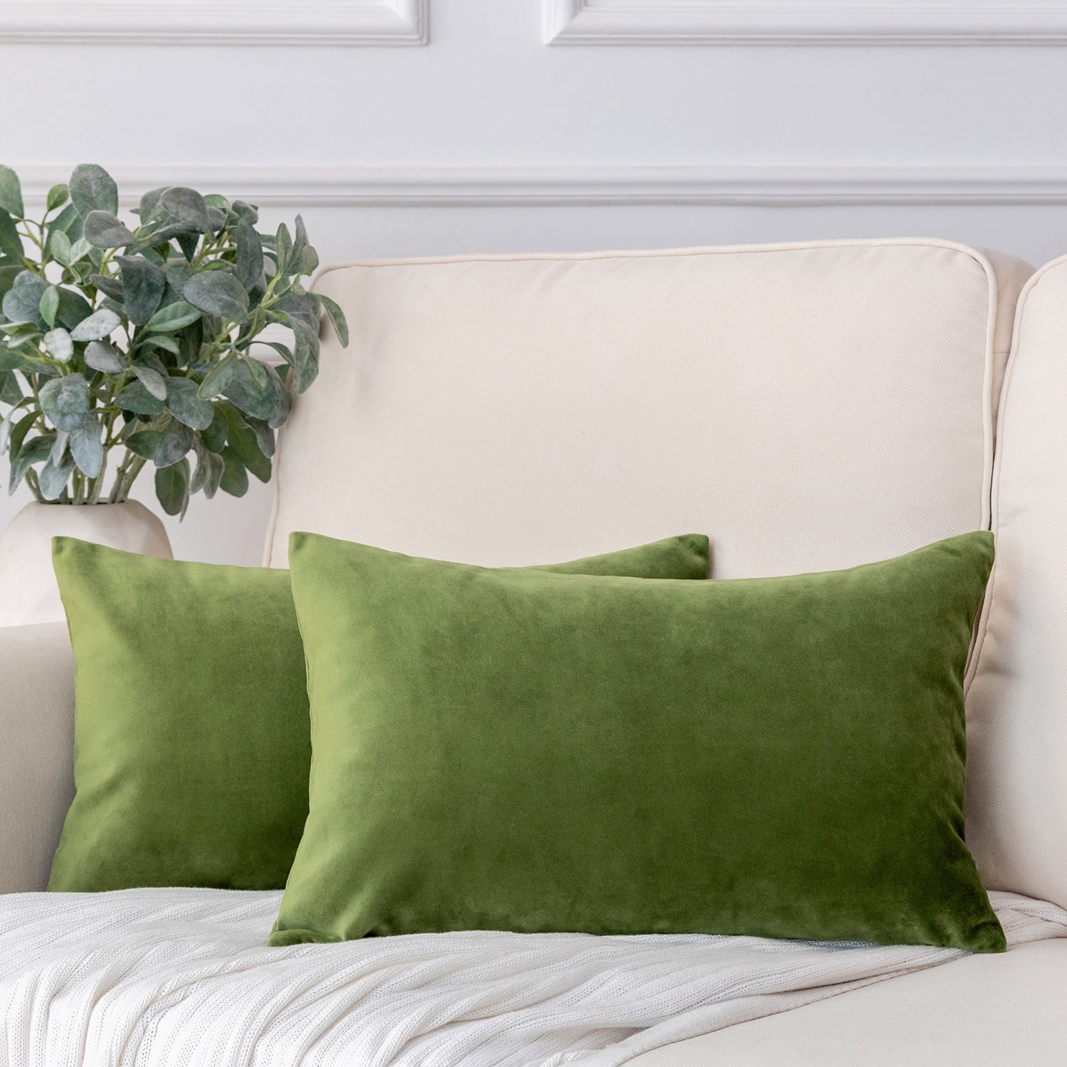 Holiday Deal Selection Phantoscope Soft Silky Velvet Decorative Throw Pillow Cover for Bed and