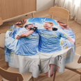 thumbnail image 4 of Kevin De Bruyne Mantel Redondo con Estampado Icónico de Temática, Se Adapta a la Mayoría de Mesas, Fácil de Cuidar, Regalo Perfecto para Aficionados, Amigos y Familia.180cm, 4 of 6