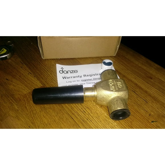 Gerber Plumbing Single Handle 3/4 Inch Volume Control and Shut-Off Valve