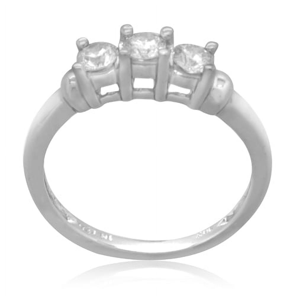 10K White Gold 0.50 CTTW Diamond Fashion Ring