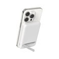 thumbnail image 4 of Power Bank Batería Magnética de 5K mAh Kick Blanco Belkin, 4 of 15