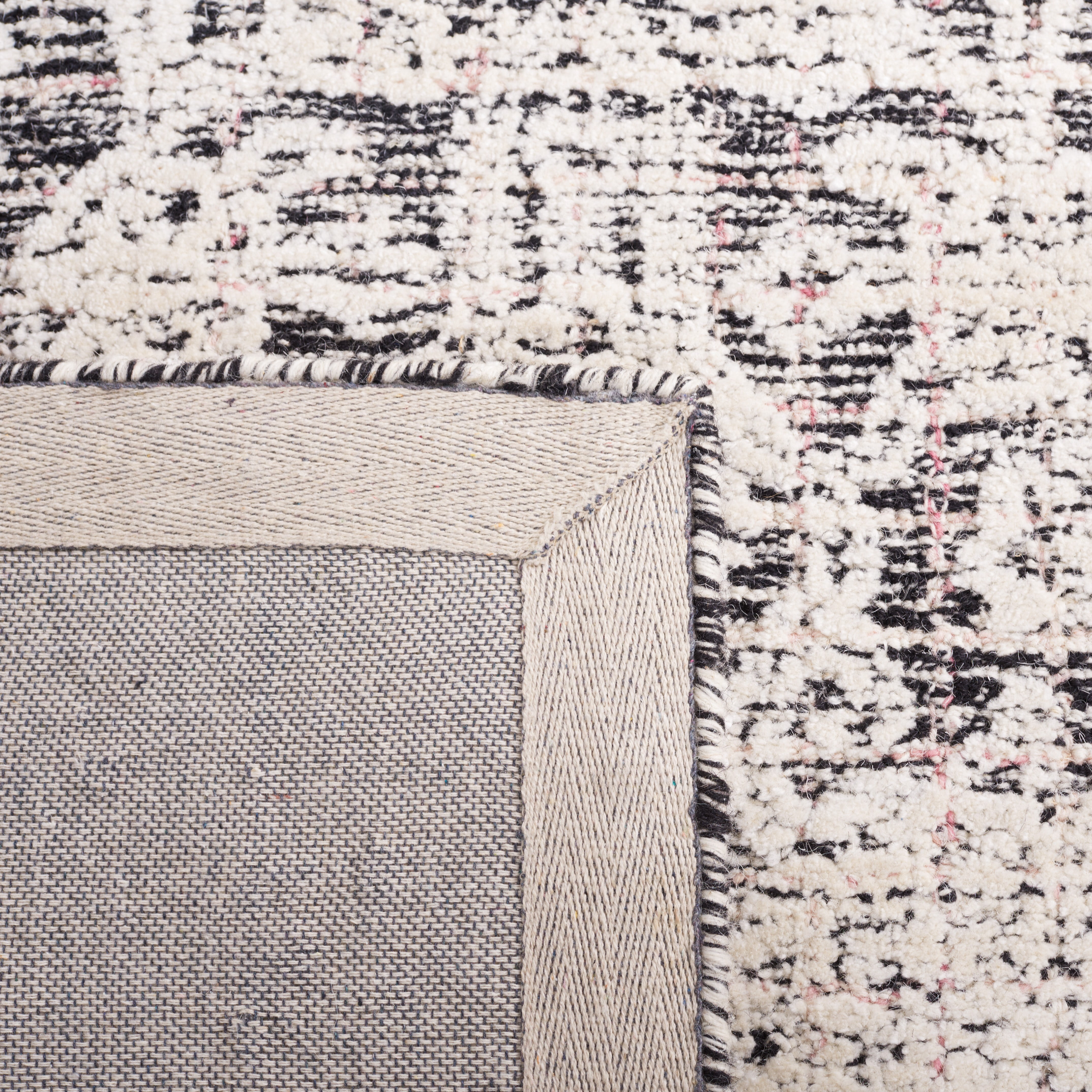Safavieh Metro Aideen Distressed Runner Rug, Black/Ivory, 2'3" x 9'
