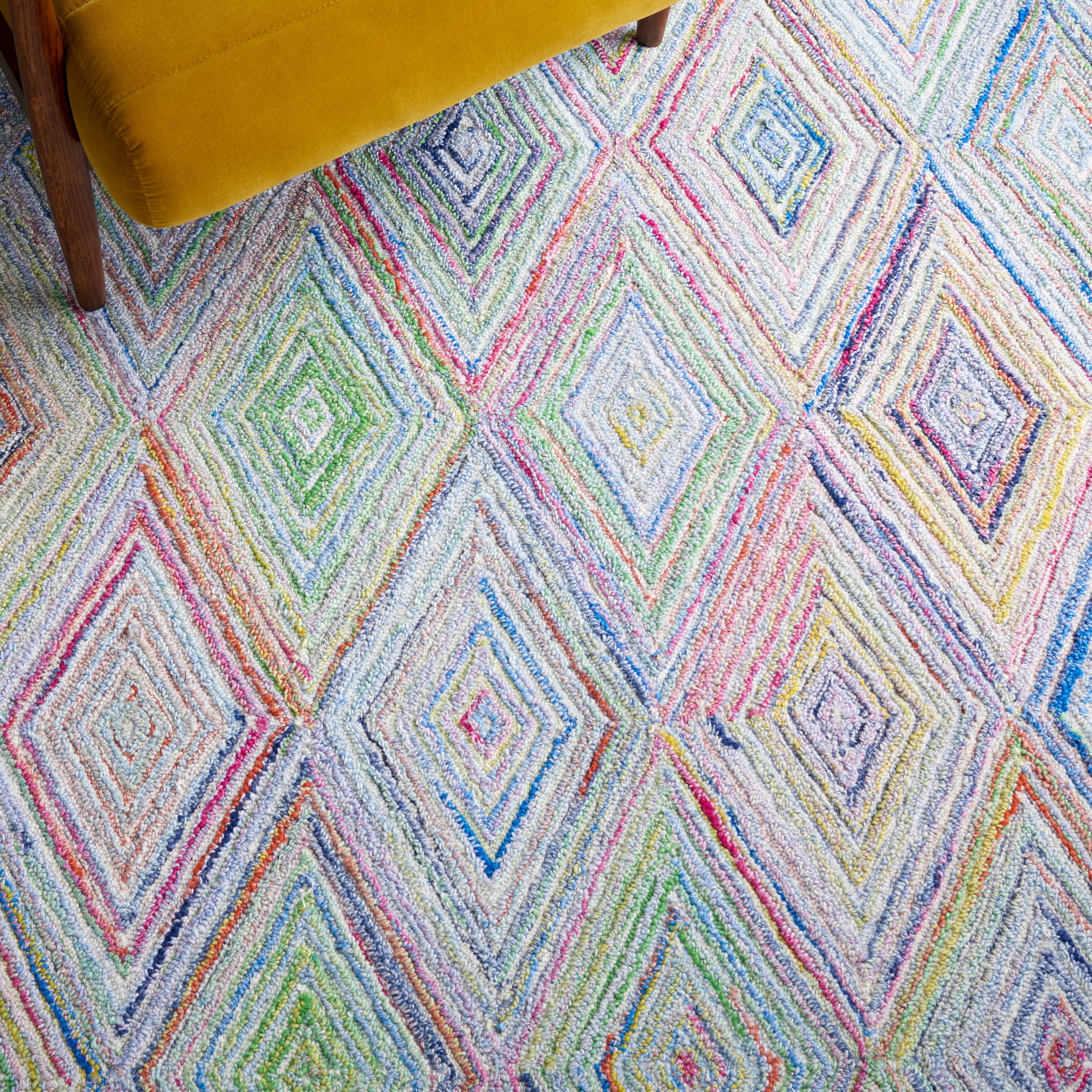 Safavieh Metro Bronte Diamond Runner Rug, Blue/Green, 2'3" x 9'