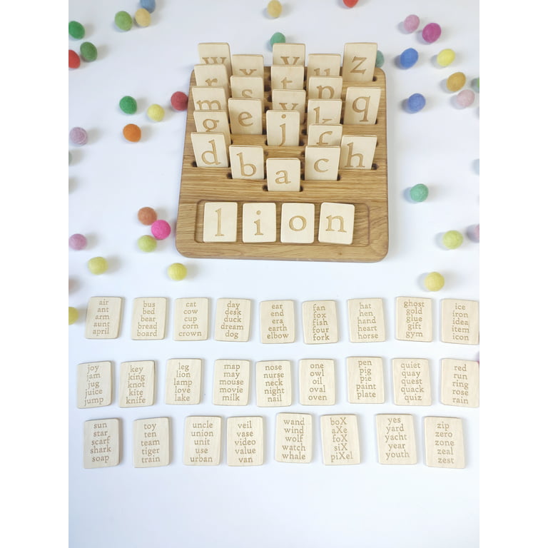 Montessori Materials: English Alphabets Tracing Board: Lowercase D