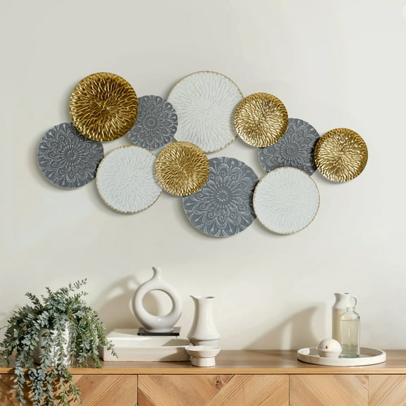 LuxenHome Modern Metal Connected Circles Wall Decor Sculpture in Multi-Color