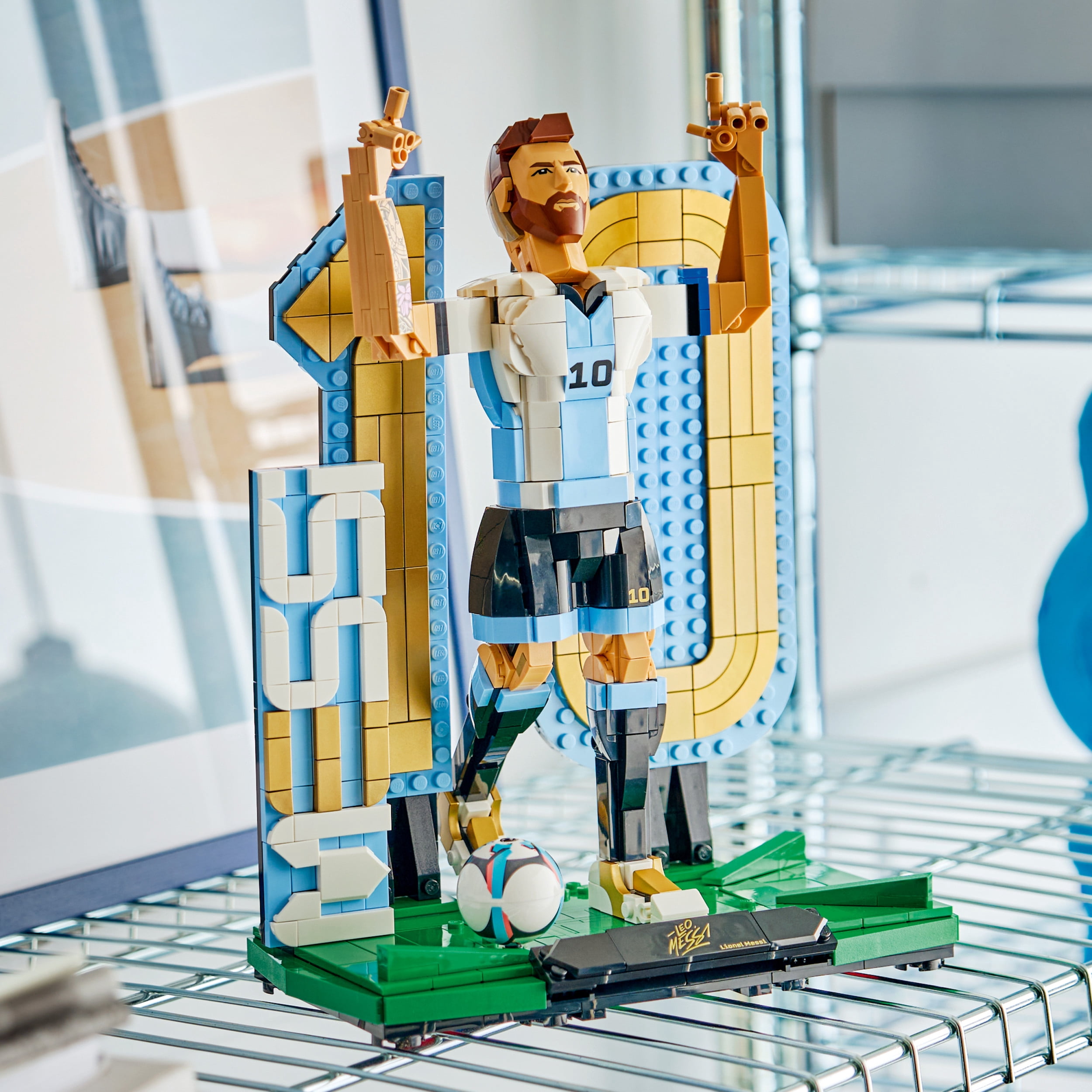 LEGO Editions Lionel Messi - La légende du soccer 43015