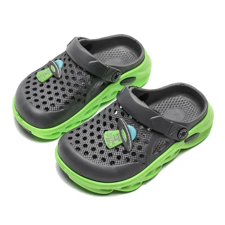 

POKUJToddler Kids Boys Girls EVA Garden Clogs With Shoes Charms Breathable Sandals And Slippers