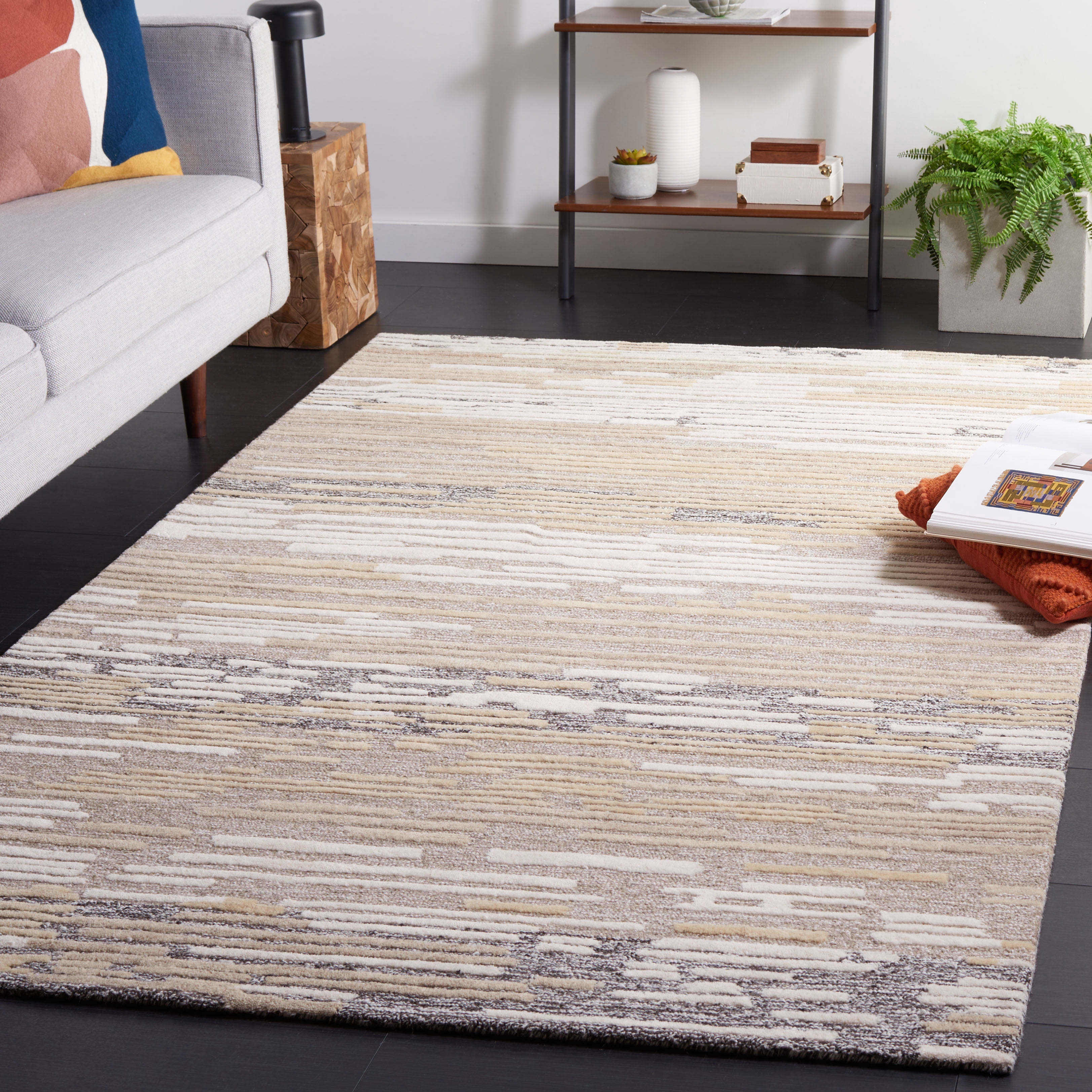 SAFAVIEH Fifth Avenue Dederick Abstract Area Rug, Natural/Beige, 4' x 6'