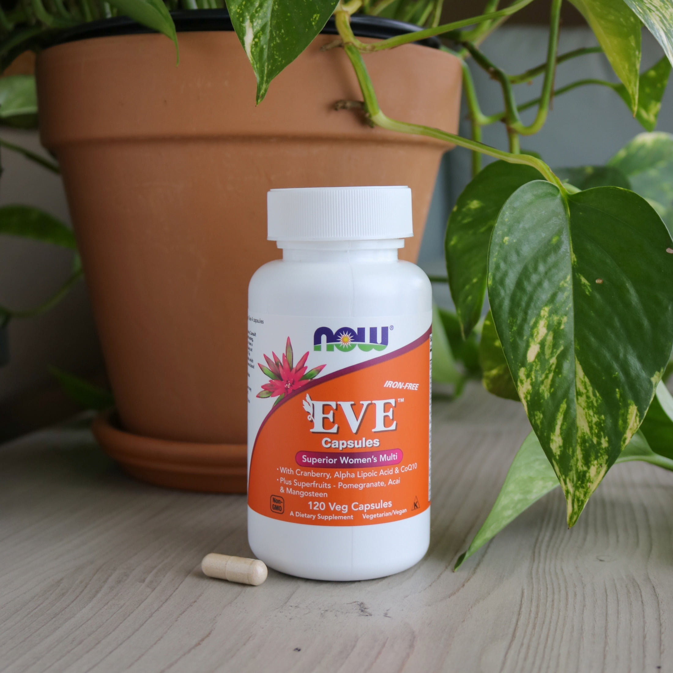 NOW Supplements, Eve™ Women's Multivitamin with Cranberry, Alpha Lipoic Acid and CoQ10, plus Superfruits - Pomegranate, Acai & Mangosteen, Iron-Free, 120 Veg Capsules