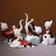 thumbnail image 3 of Preciosa estatuilla de gato con bebés, adorno de animales, manualidades artísticas, escultura de de resina para decoración de comedor, sentado perfecl Figurilla de gato, 3 of 7