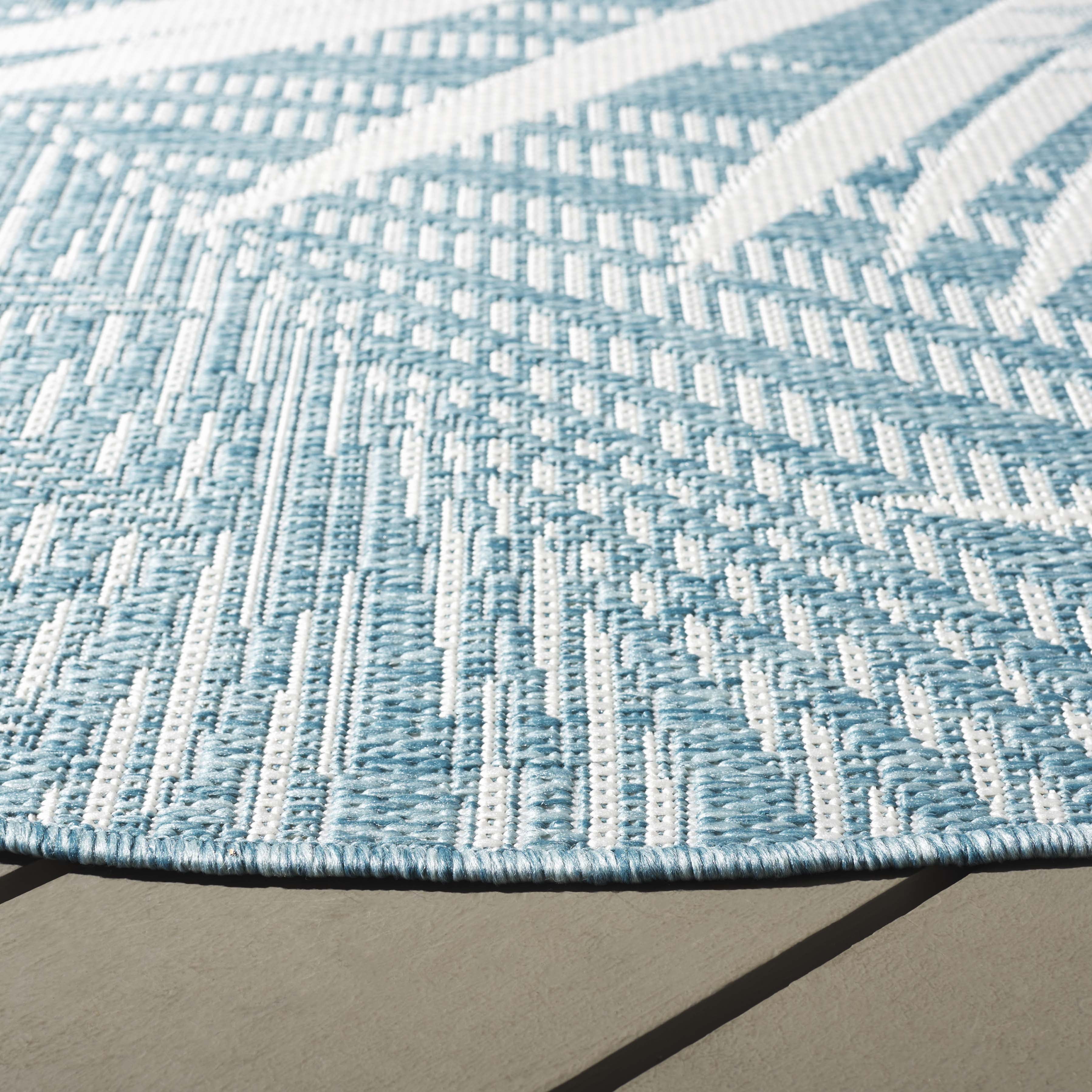 SAFAVIEH Beach House Declan Botanical Indoor/Outdoor Area Rug, Aqua/Ivory, 6'7" x 6'7" Round