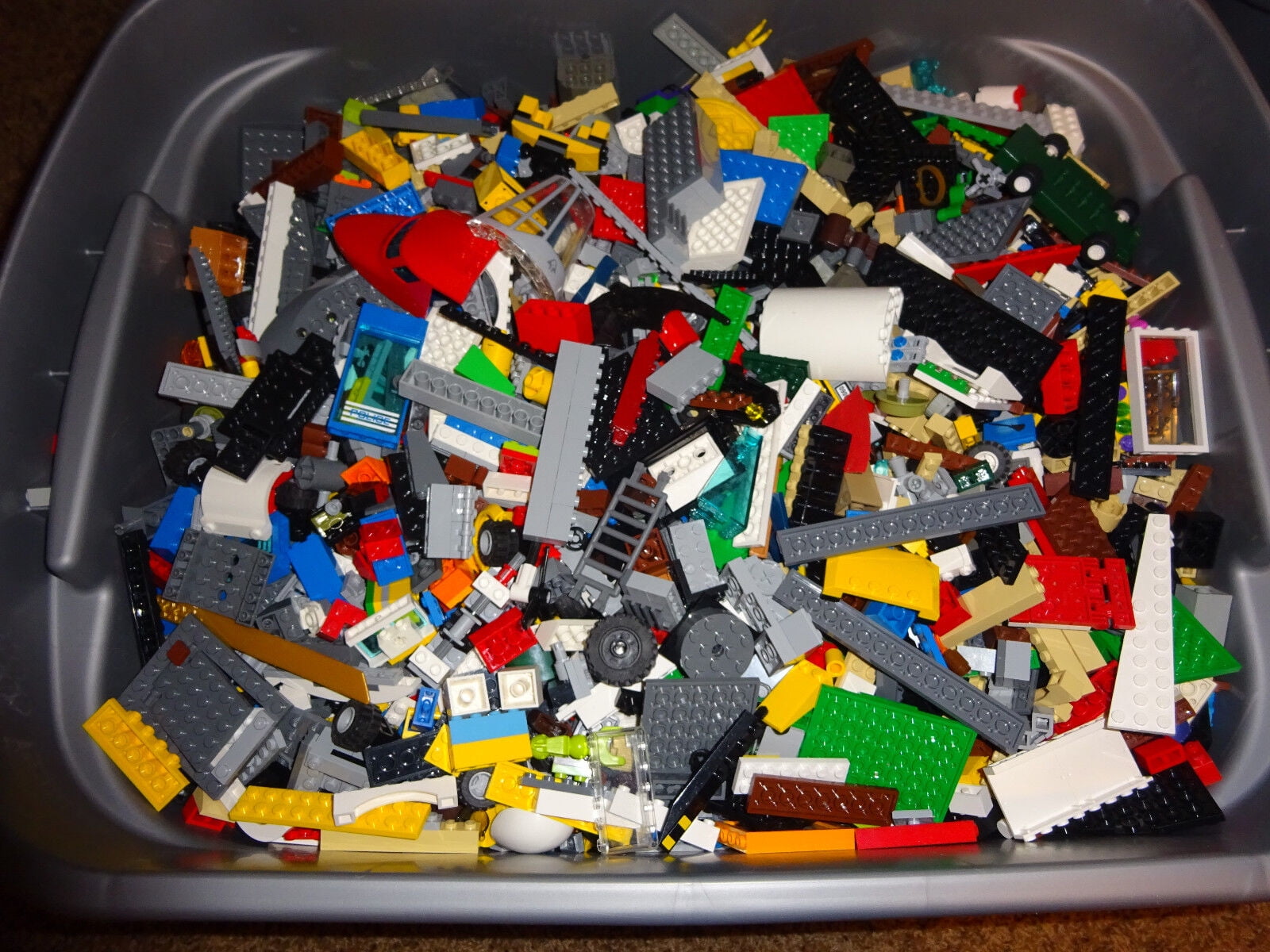 Bulk LEGO LOT! 2 pound bag Bricks, parts, Pieces, accessories 2 AUTHENTIC LEGO -