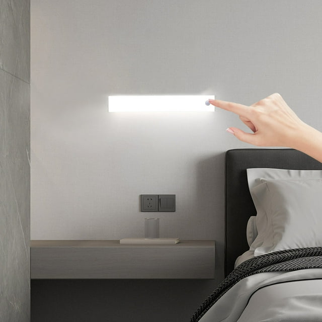 Luz LED para armario con sensor de movimiento | Luz inalámbrica recargable por USB | Montaje adhesivo y magnético para cocina y armario | 3 tamaños (10 cm, 20 cm, 30 cm)