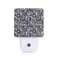 thumbnail image 1 of Balery Purple-Gold Triangles Luz Nocturna LED con Sensor Automático, Enchufe con Sensor Crepuscular, Luz Suave de 0.5W para Dormitorio, Pasillo, Baño-UK, 1 of 7
