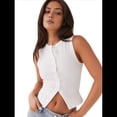 thumbnail image 4 of Chaleco de Mujer Sin Mangas, Cuello Redondo, Corte Ajustado, Acanalado, con Botones, , Talla M, 4 of 10