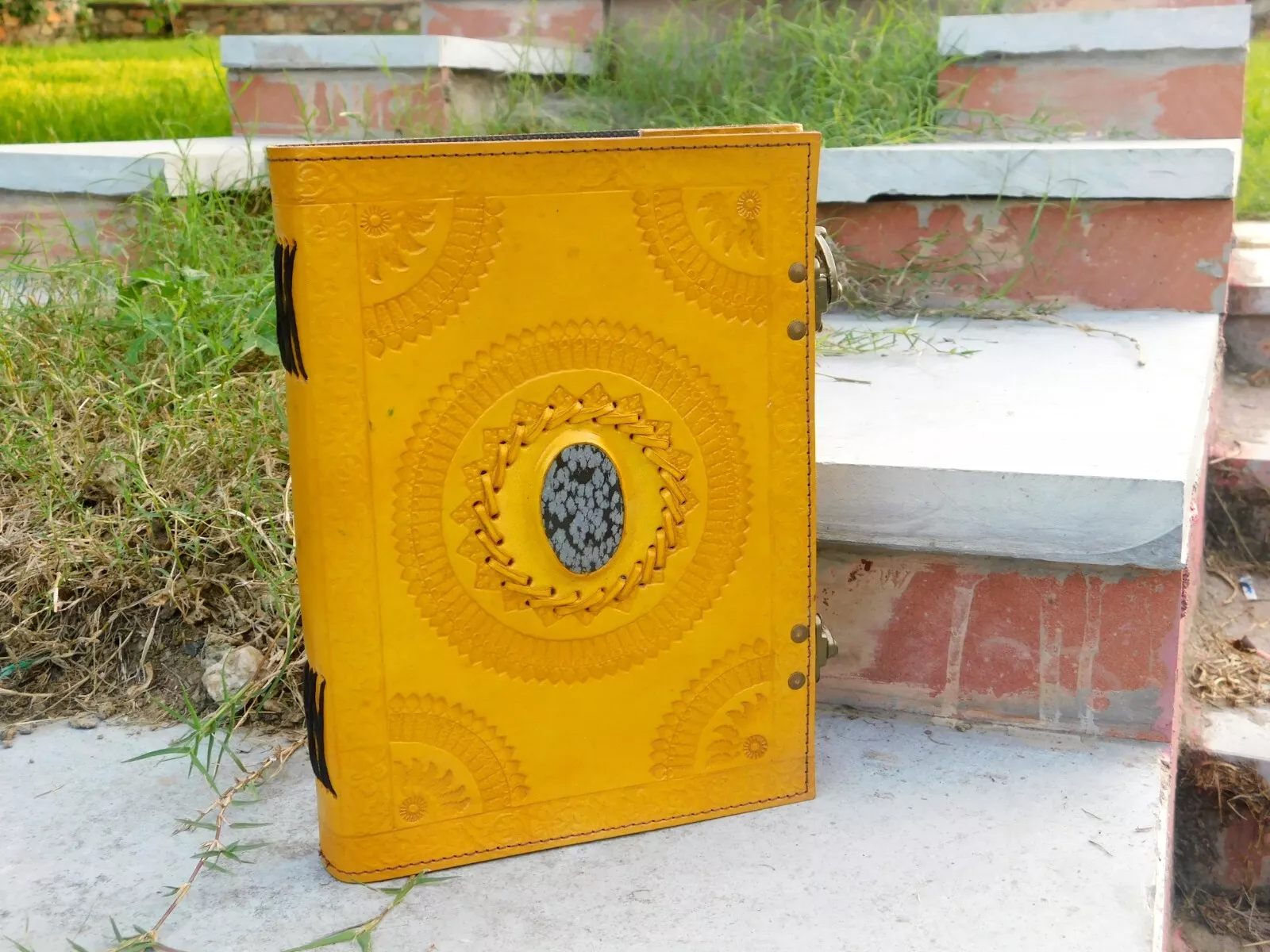 Handcrafted Embossed Design Vintage Leather Bound Journal Diary Healing Obsidian Stone Blank Notebook For Men & Women