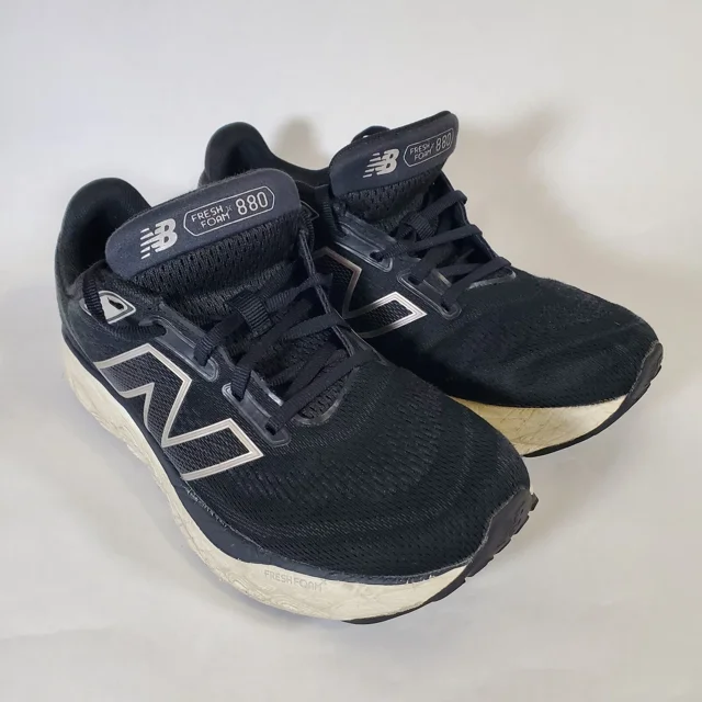 New Balance Black White Fresh Foam 880 M880B14 - Mens 8.5 Sports Sneakers Shoes