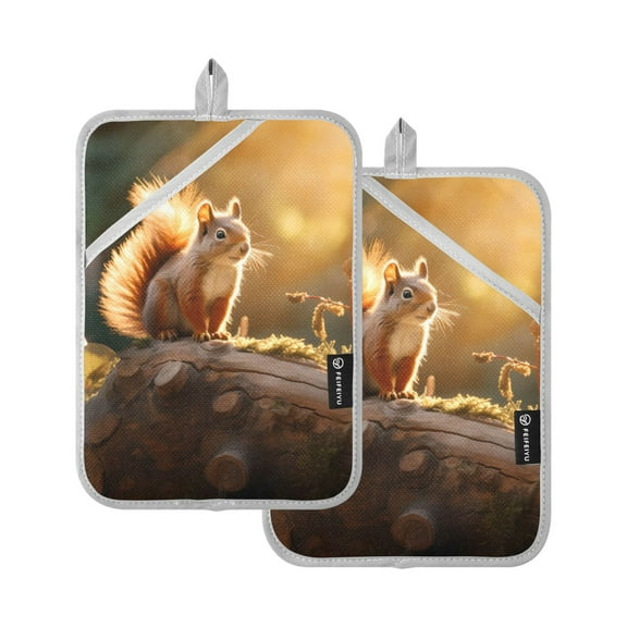 ALAZA Squirrel Cute Pot Holders Set of 2 Heat Resistant Kitchen Oven Mitts