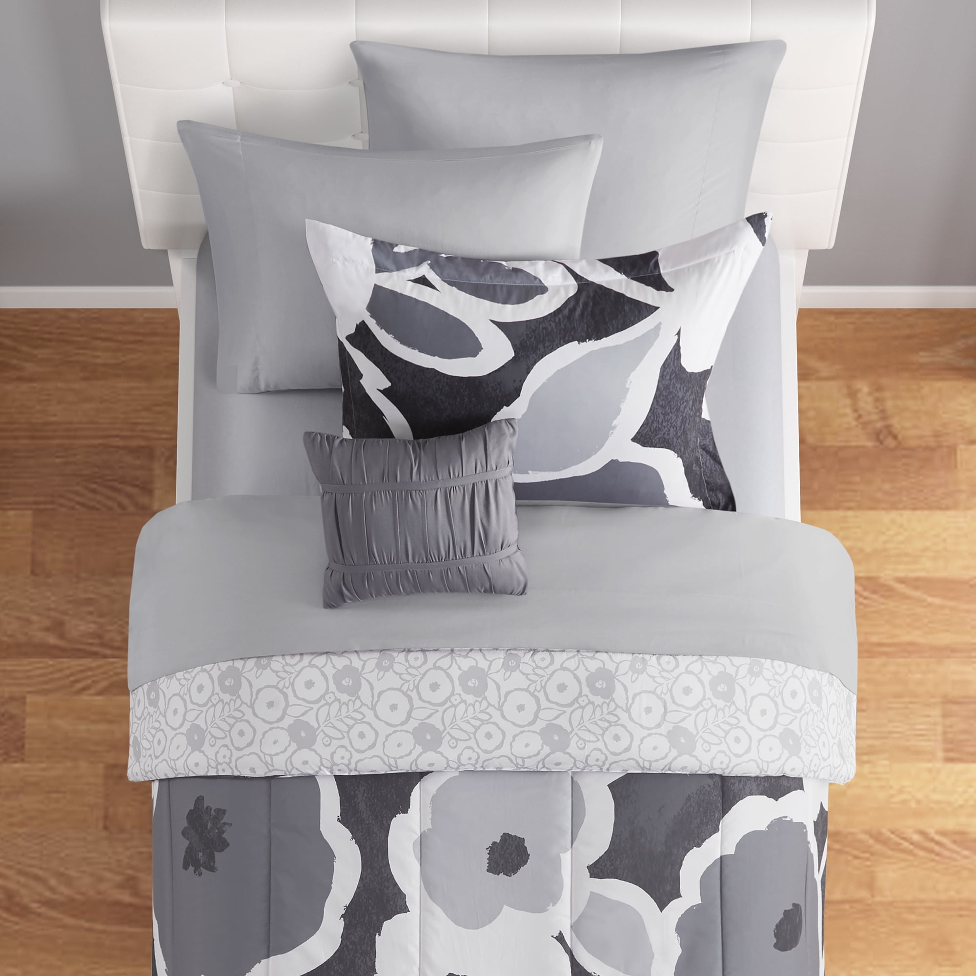 Mainstays All in One Reversible Comforter and Sheet set- 8 Piece, Twin, Black and White Floral