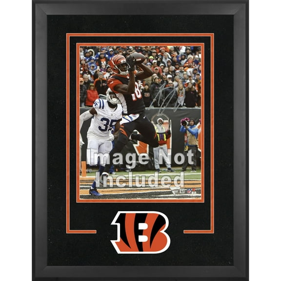 Cincinnati Bengals Deluxe 16" x 20" Vertical Photograph Frame with Team Logo
