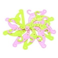 thumbnail image 2 of 10 piezas de plástico perchas de ropa de doble color accesorio de muñeca para muñeca de 18 pulgadas, 2 of 5