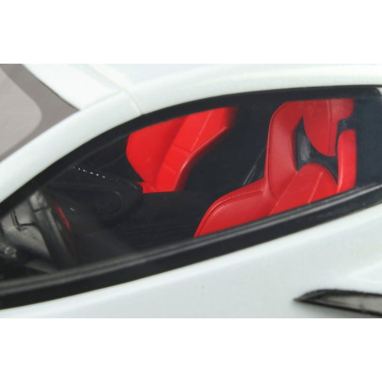 2020 Chevy Corvette C8, Ceramic Gray Metallic - GT Spirit GT835