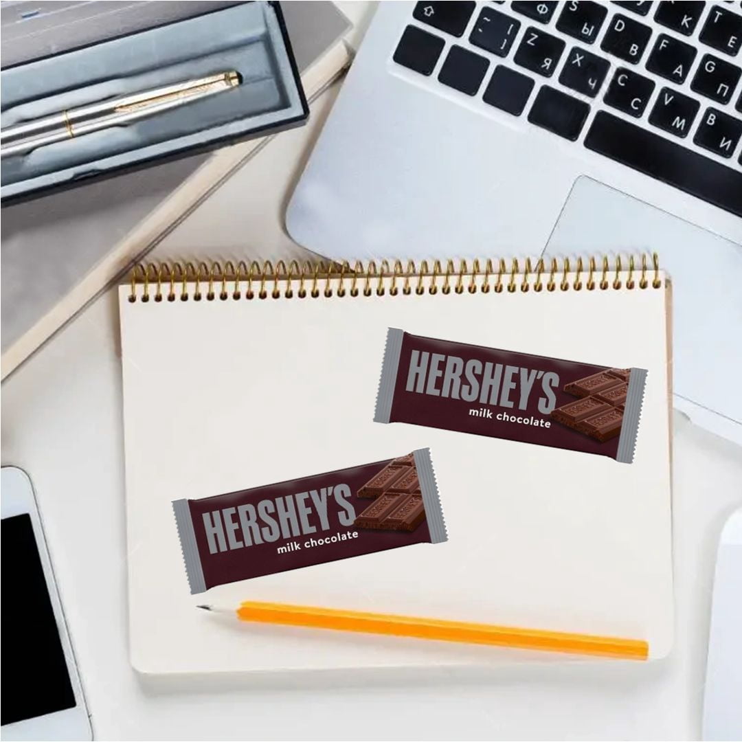 Hersheys Milk Chocolate Snack Size Candy Bar – Bulk Party Pack – 50 Individually Wrapped Pieces – Fun Size Chocolate Candy Bars