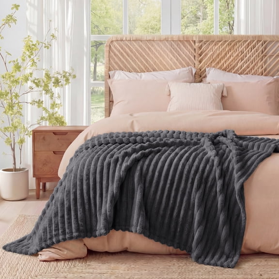 U by Bedsure Grey Fleece Throw Blanket for Couch - Super Soft Cozy Blankets for Women, Girls, 50x60 inches