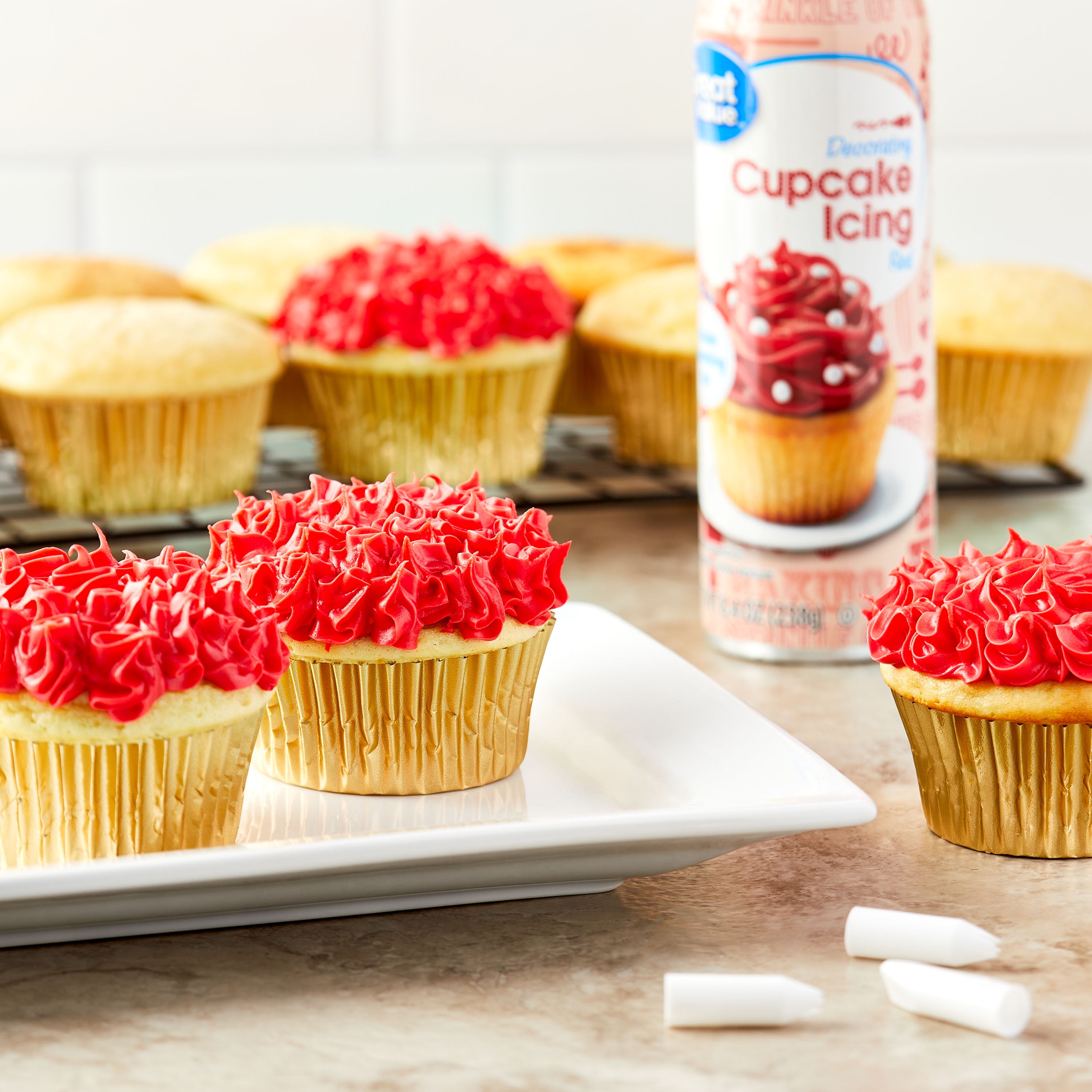 (3 pack) Great Value Red Cupcake Icing, 8.4 oz