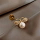 thumbnail image 4 of Broche insignia de perlas para ropa Zulema Pin de broche, 4 of 7