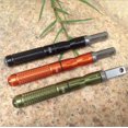 thumbnail image 1 of Arrancador de fuego compacto, con raspador, 3 varillas ferro roscadas reemplazables, varilla de acero y magnesio, regalo único y genial para hombres, papá y niño, 1 of 5
